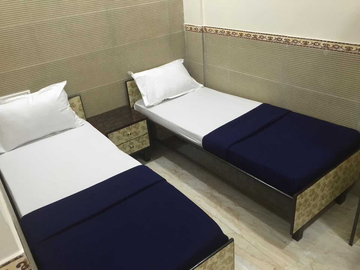 Hotel Marhaba Mumbai Exterior photo